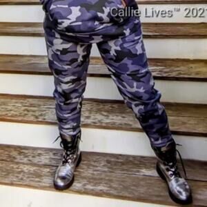Small Callie Lives Miz Survivor Navy Camo Warning Sweatpants pockets fleece warm
